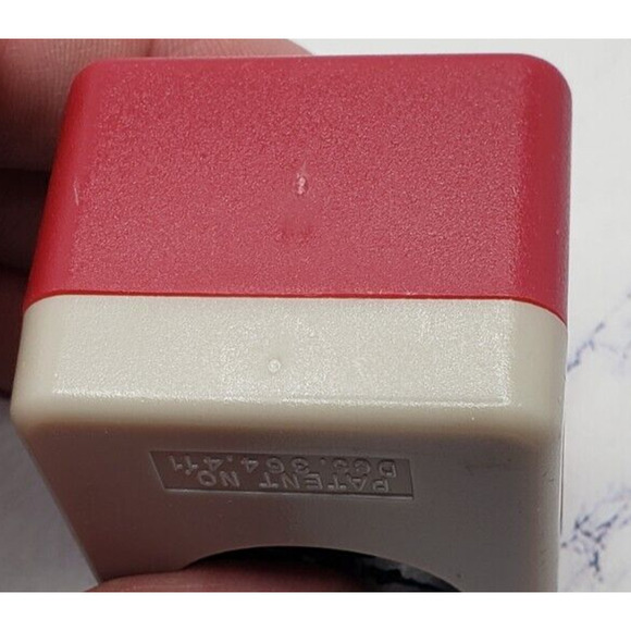 Emagination Crafts Inc Snowflake Paper Press Punch for Crafts Scrapbooking - Picture 5 of 6